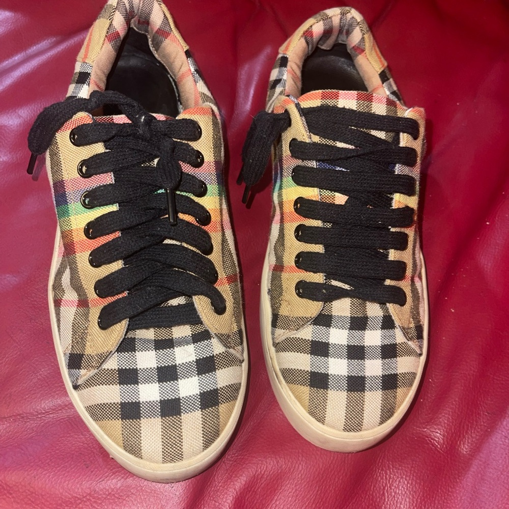 Checkered printed sneakers